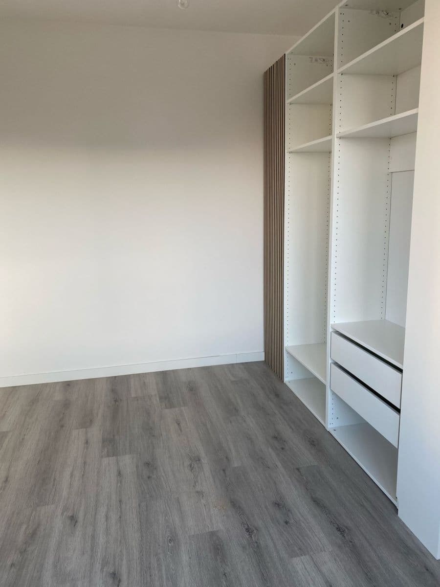 Pronájem bytu 2+kk 43 m², Mukařovského, Praha, Praha Pronájem bytu 2+kk 43 m², Mukařovského, Praha, Praha