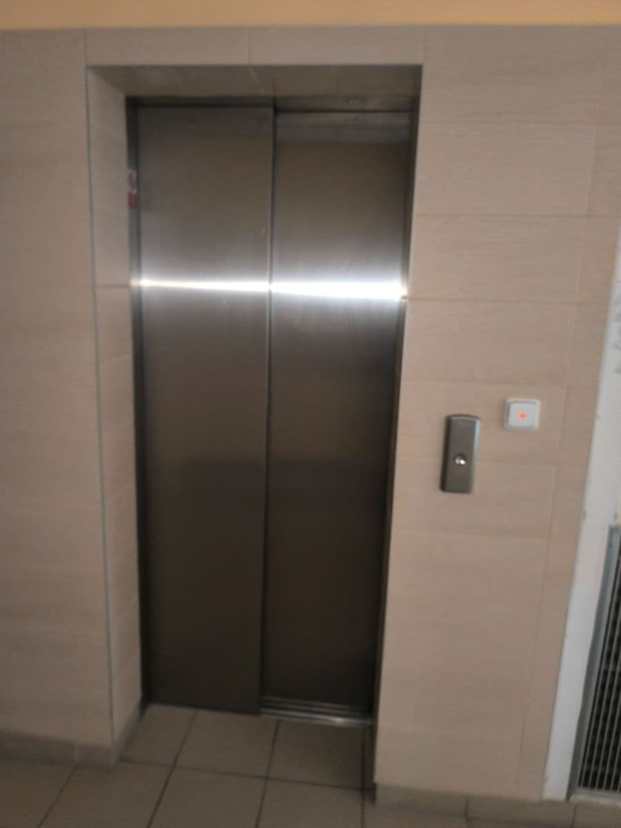 Pronájem bytu 1+kk 39 m², Podkovářská, Praha, Praha Pronájem bytu 1+kk 39 m², Podkovářská, Praha, Praha