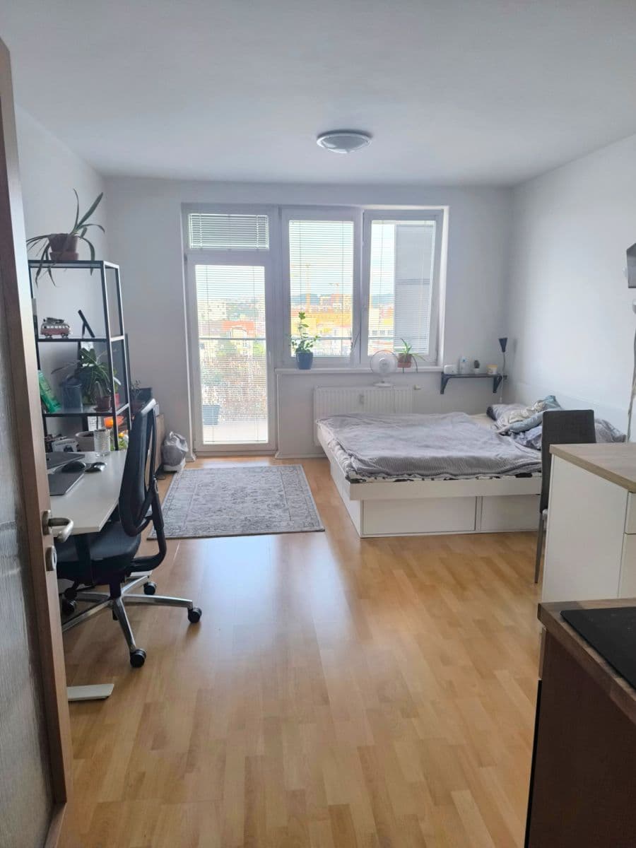 Pronájem bytu 1+kk 39 m², Podkovářská, Praha, Praha Pronájem bytu 1+kk 39 m², Podkovářská, Praha, Praha