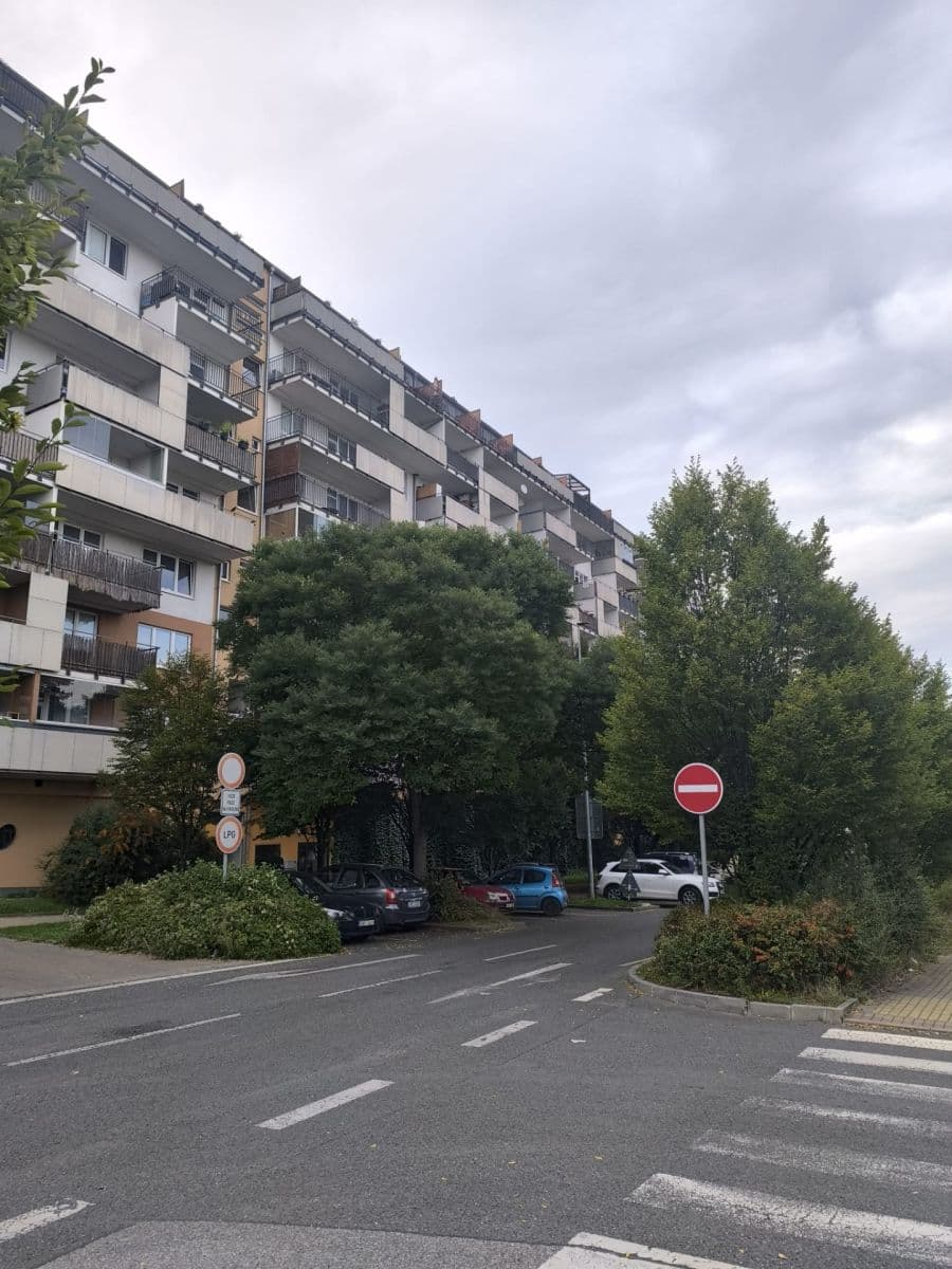 Pronájem bytu 1+kk 39 m², Podkovářská, Praha, Praha Pronájem bytu 1+kk 39 m², Podkovářská, Praha, Praha