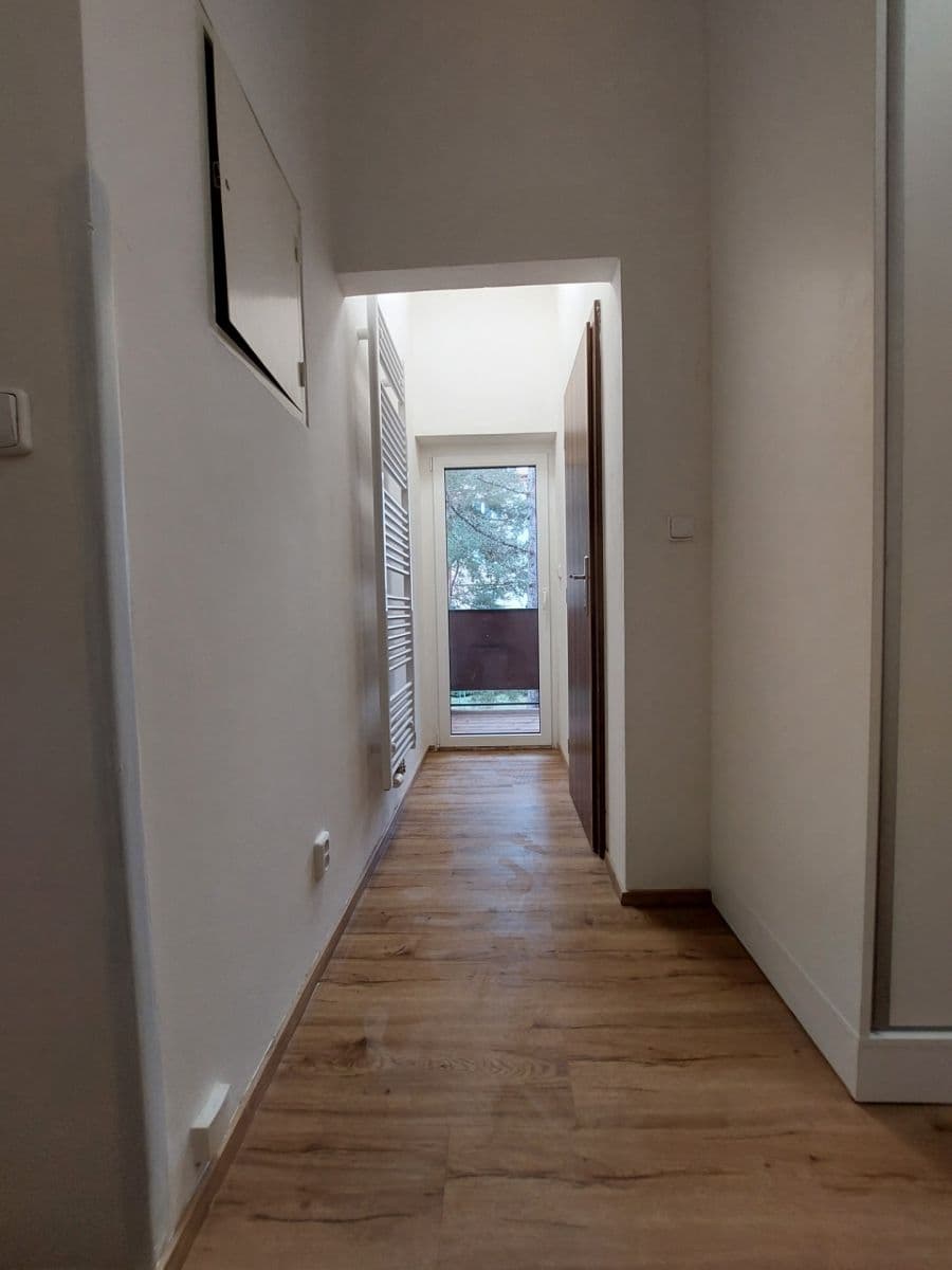 Pronájem bytu 2+kk 63 m², třída Legií, Kralupy nad Vltavou, Středočeský kraj Pronájem bytu 2+kk 63 m², třída Legií, Kralupy nad Vltavou, Středočeský kraj