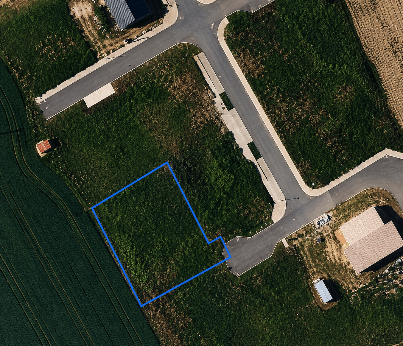 Pronájem pozemku 735 m², Lešany, Středočeský kraj Pronájem pozemku 735 m², Lešany, Středočeský kraj