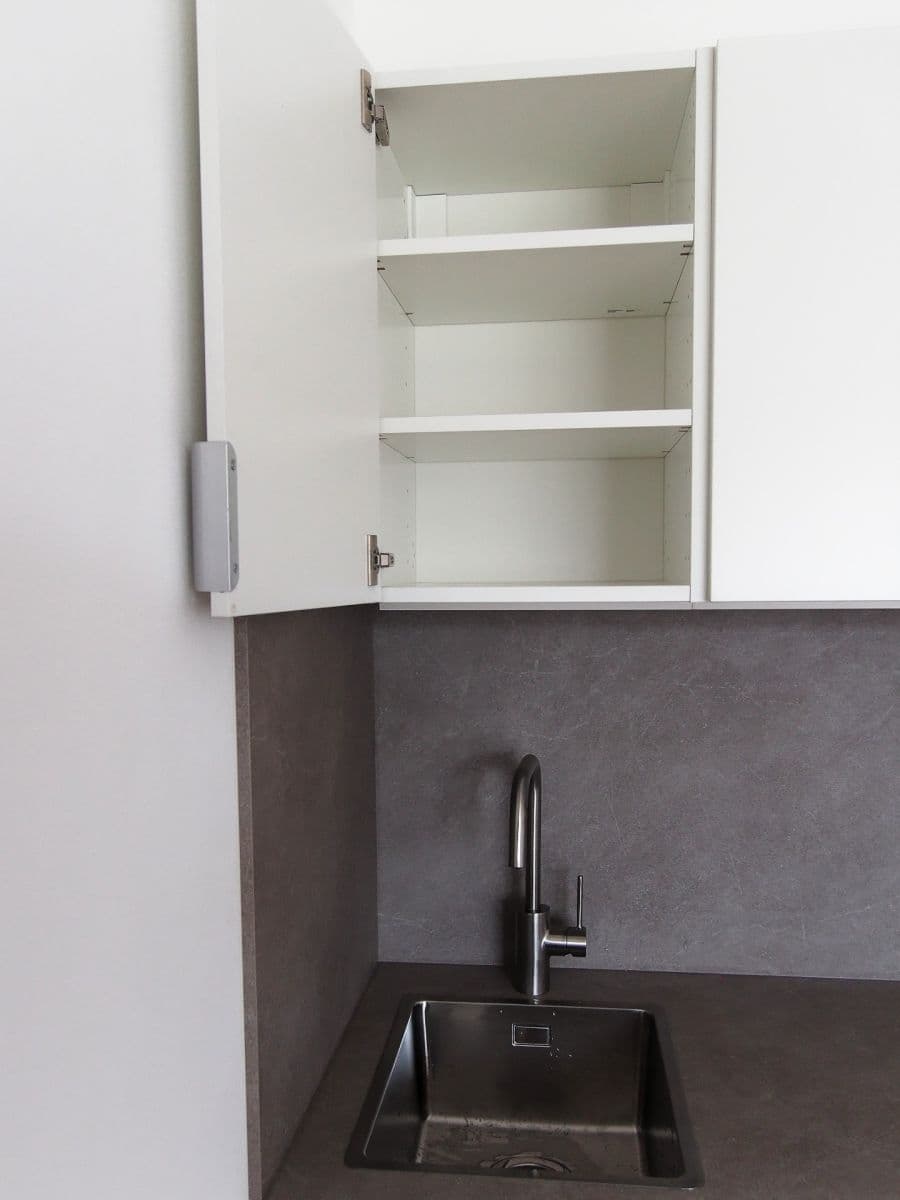 Pronájem bytu 1+kk 30 m², Kolbenova, Praha, Praha Pronájem bytu 1+kk 30 m², Kolbenova, Praha, Praha