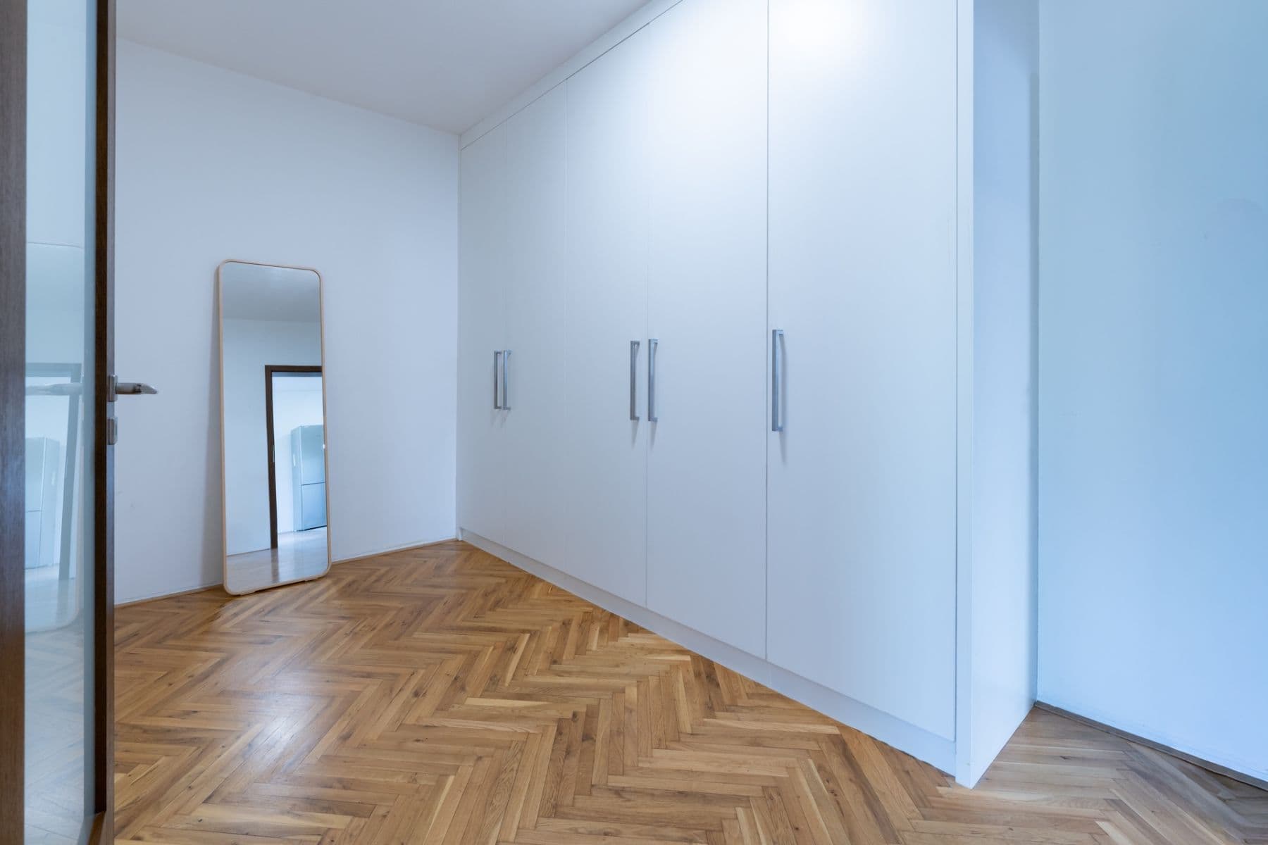 Prodej bytu 2+kk 79 m², Vlnitá, Praha, Praha Prodej bytu 2+kk 79 m², Vlnitá, Praha, Praha