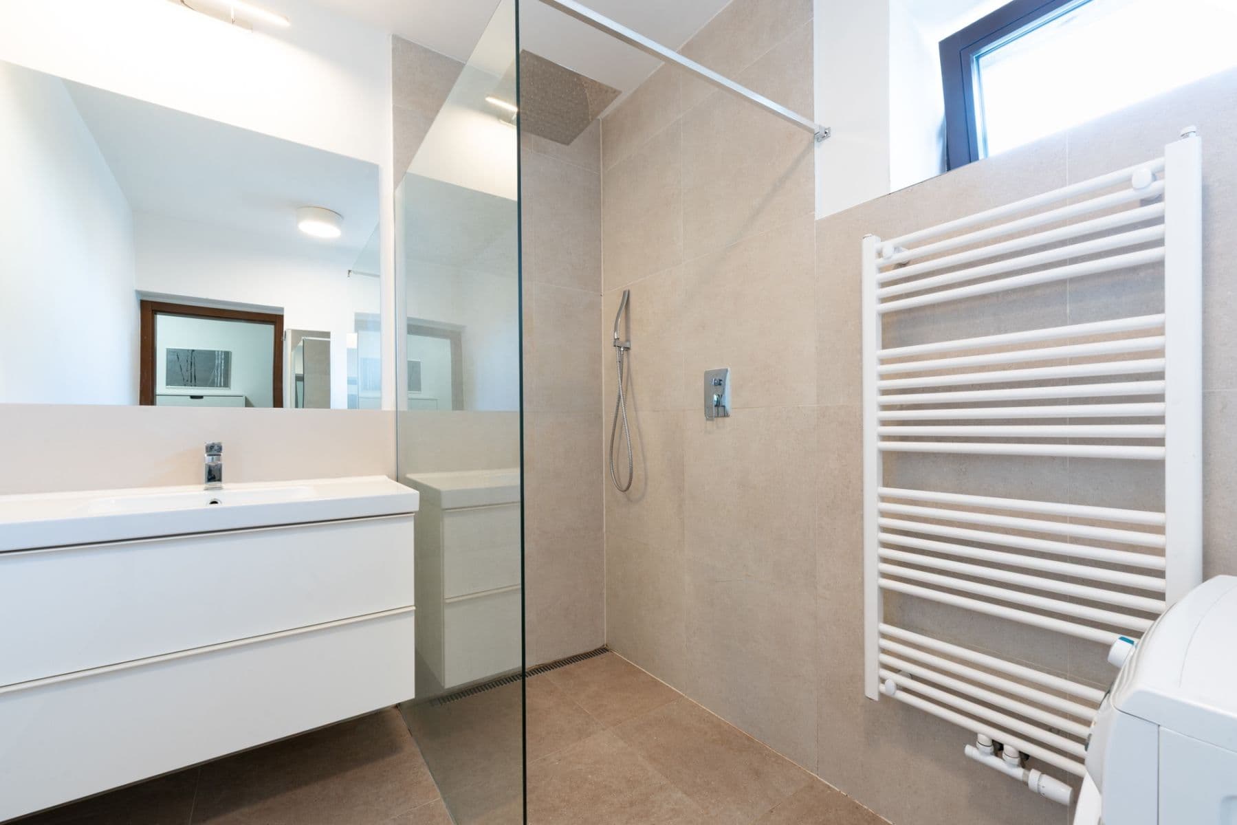 Prodej bytu 2+kk 79 m², Vlnitá, Praha, Praha Prodej bytu 2+kk 79 m², Vlnitá, Praha, Praha