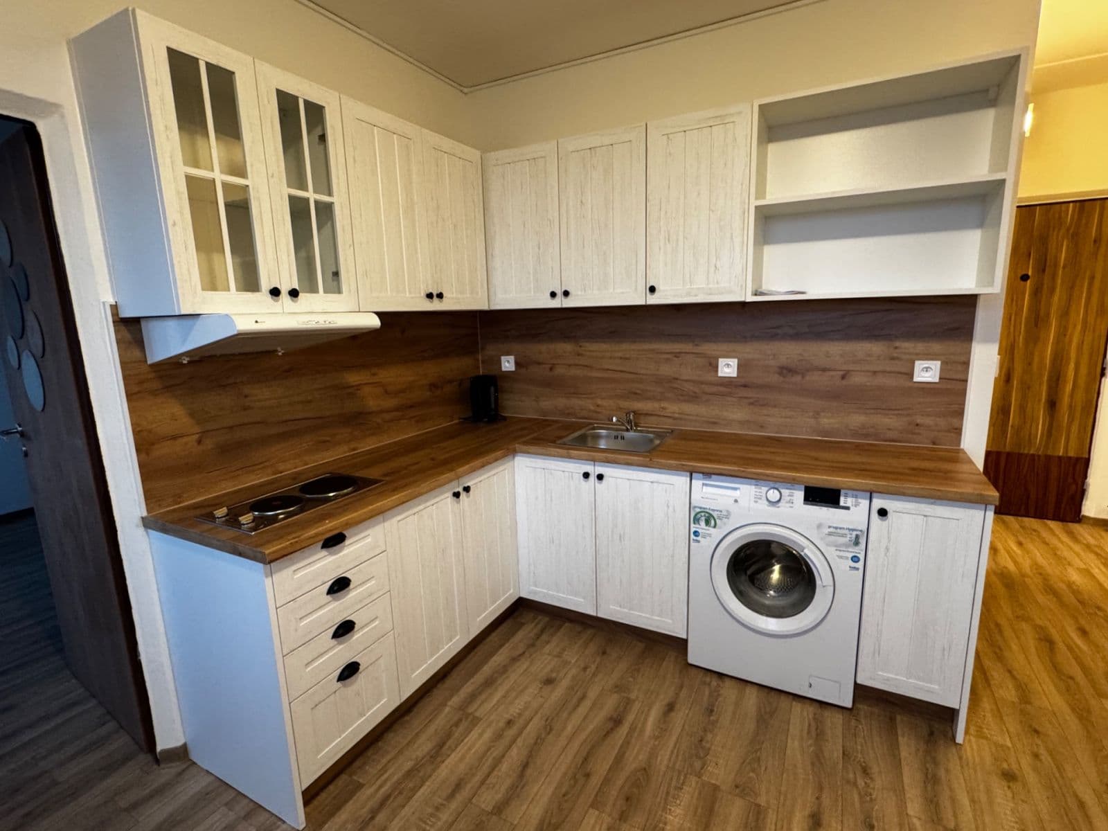 Pronájem bytu 1+1 41 m², Sokolovská, Plzeň, Plzeňský kraj Pronájem bytu 1+1 41 m², Sokolovská, Plzeň, Plzeňský kraj