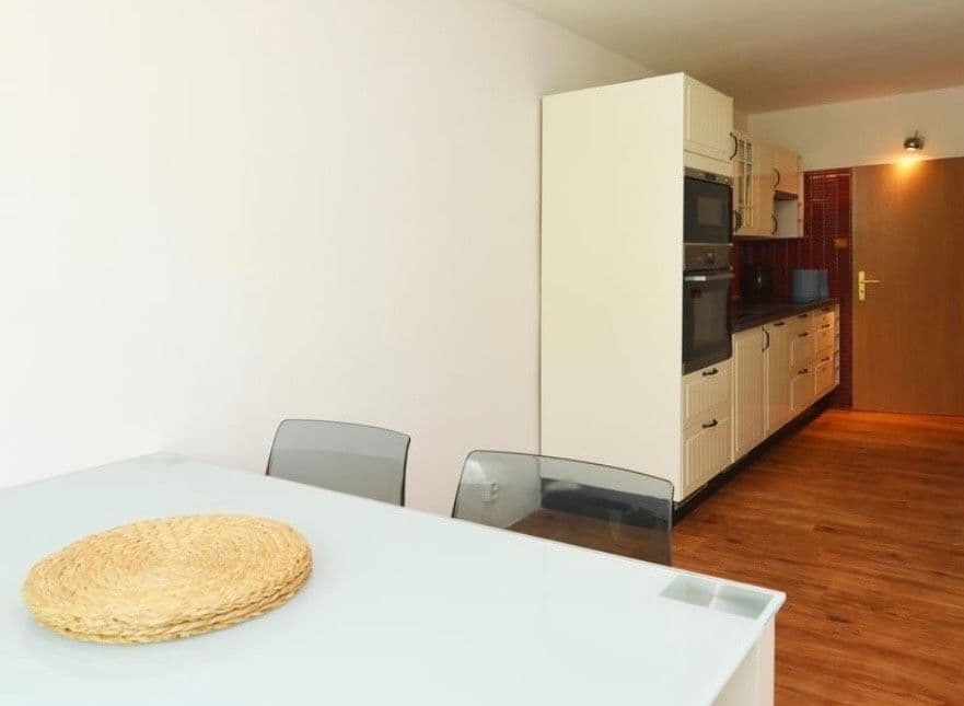 Pronájem bytu 3+1 76 m², Slivenecká, Praha, Praha Pronájem bytu 3+1 76 m², Slivenecká, Praha, Praha