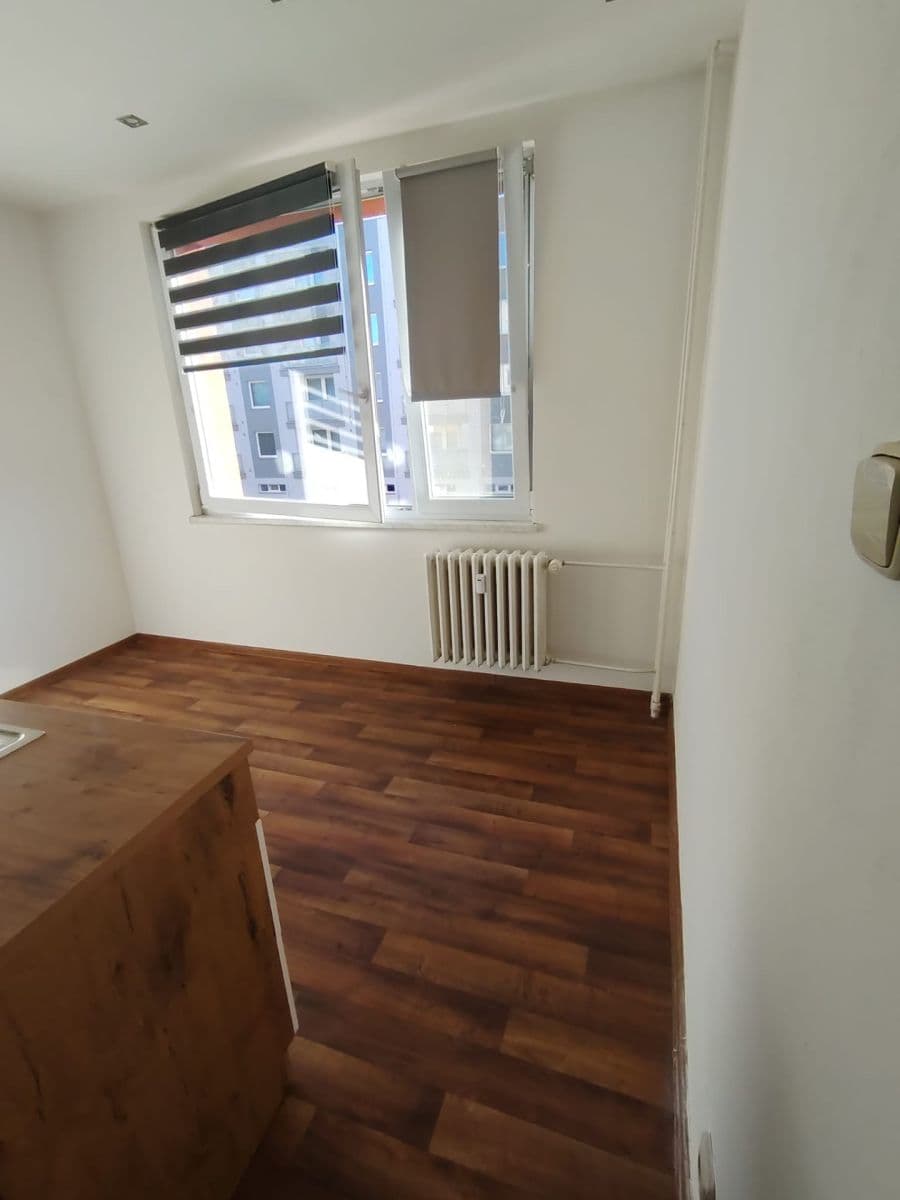 Pronájem bytu 1+1 35 m², Na Lužci, Lázně Bohdaneč, Pardubický kraj Pronájem bytu 1+1 35 m², Na Lužci, Lázně Bohdaneč, Pardubický kraj