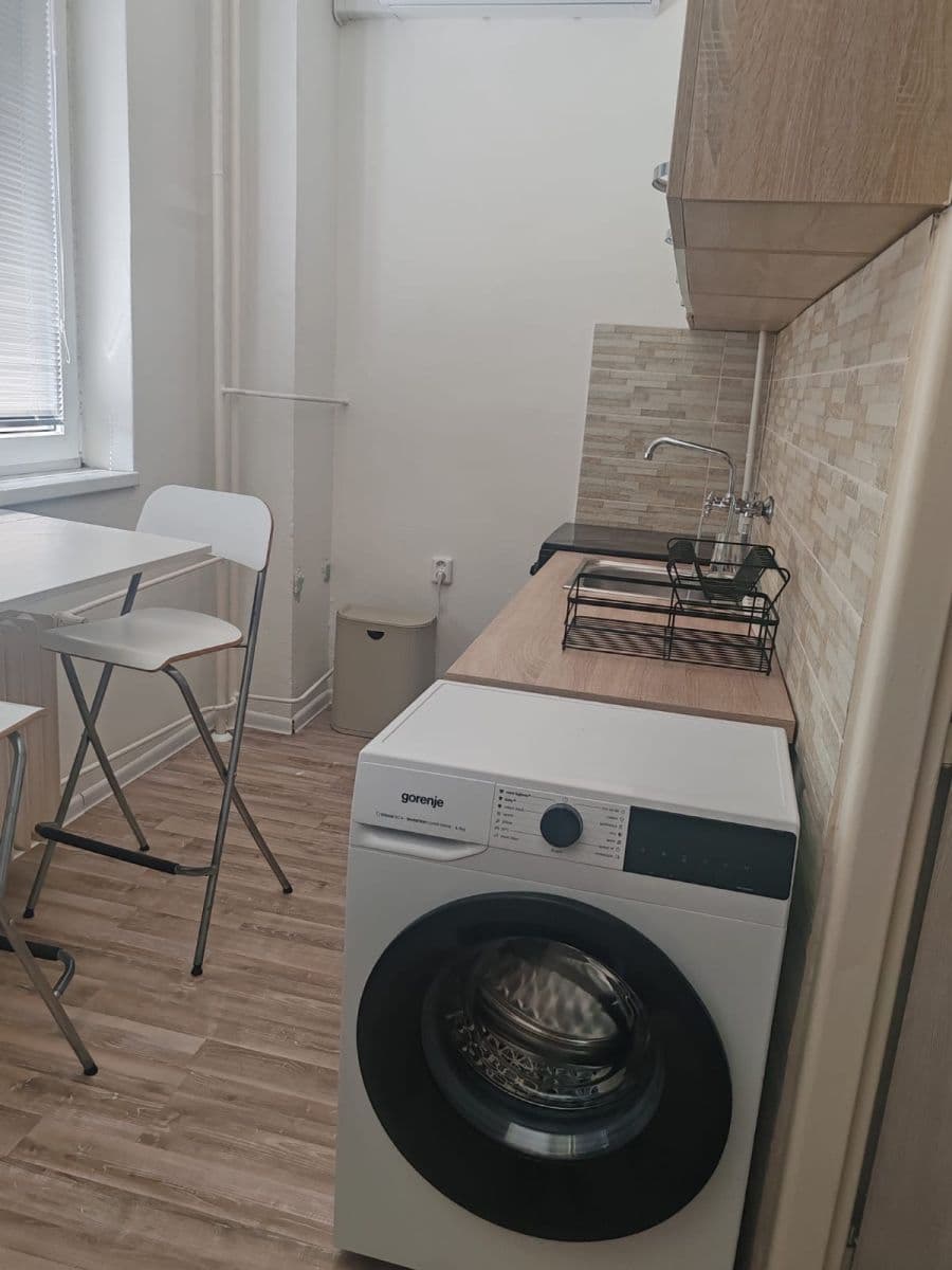 Pronájem bytu 1+1 44 m², Legionárska, Nové Mesto, Bratislavský kraj Pronájem bytu 1+1 44 m², Legionárska, Nové Mesto, Bratislavský kraj