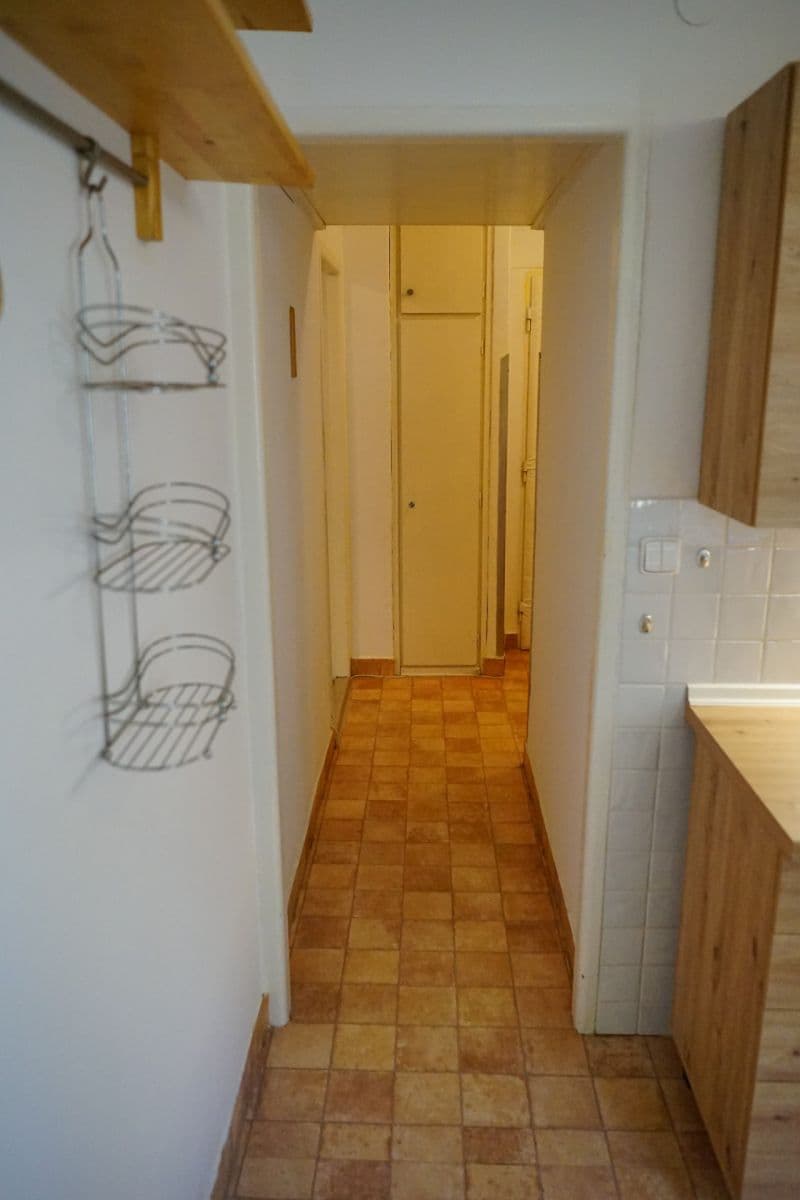 Pronájem bytu 1+1 39 m², tř. Míru, Olomouc, Olomoucký kraj Pronájem bytu 1+1 39 m², tř. Míru, Olomouc, Olomoucký kraj