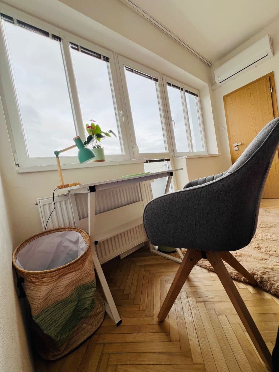 Pronájem bytu 2+kk 15 m², Ke Štvanici, Praha, Praha Pronájem bytu 2+kk 15 m², Ke Štvanici, Praha, Praha
