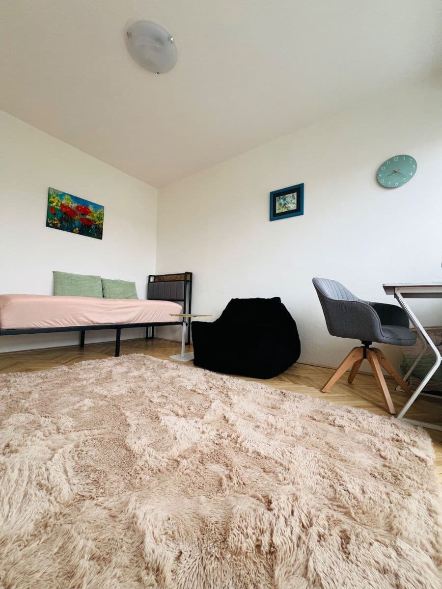 Pronájem bytu 2+kk 15 m², Ke Štvanici, Praha, Praha Pronájem bytu 2+kk 15 m², Ke Štvanici, Praha, Praha