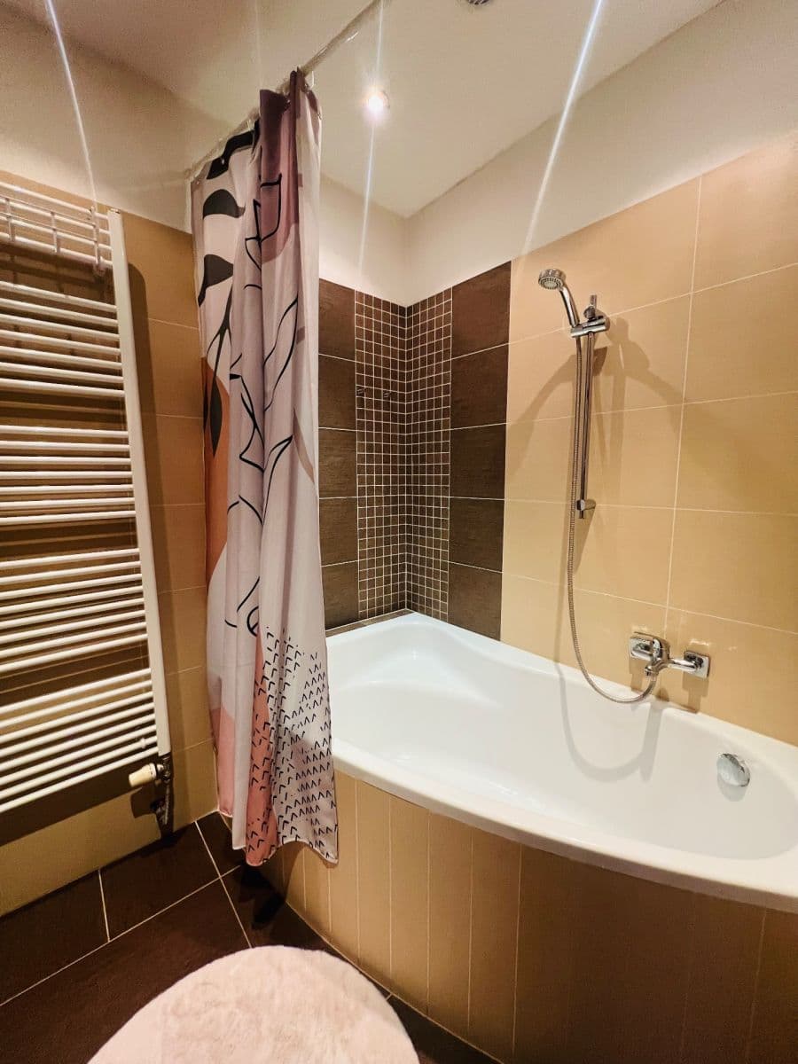 Pronájem bytu 2+kk 15 m², Ke Štvanici, Praha, Praha Pronájem bytu 2+kk 15 m², Ke Štvanici, Praha, Praha