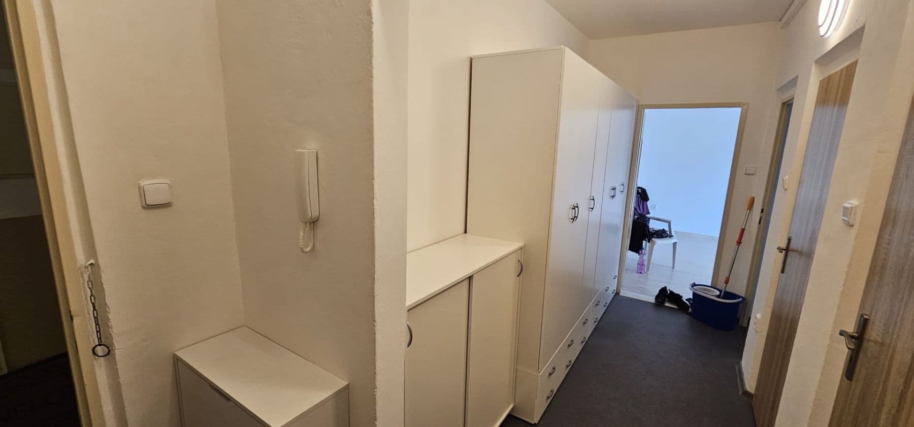 Pronájem bytu 2+1 54 m², Hněvotínská, Olomouc, Olomoucký kraj Pronájem bytu 2+1 54 m², Hněvotínská, Olomouc, Olomoucký kraj