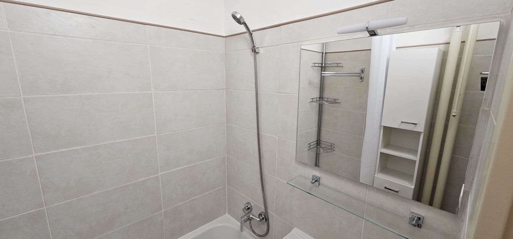 Pronájem bytu 2+1 54 m², Hněvotínská, Olomouc, Olomoucký kraj Pronájem bytu 2+1 54 m², Hněvotínská, Olomouc, Olomoucký kraj