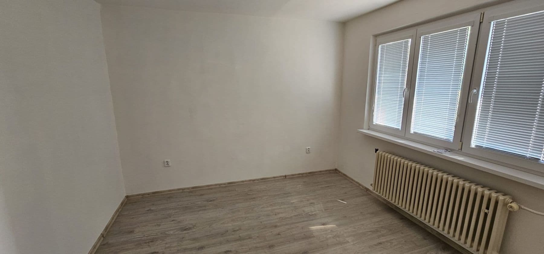 Pronájem bytu 2+1 54 m², Hněvotínská, Olomouc, Olomoucký kraj Pronájem bytu 2+1 54 m², Hněvotínská, Olomouc, Olomoucký kraj