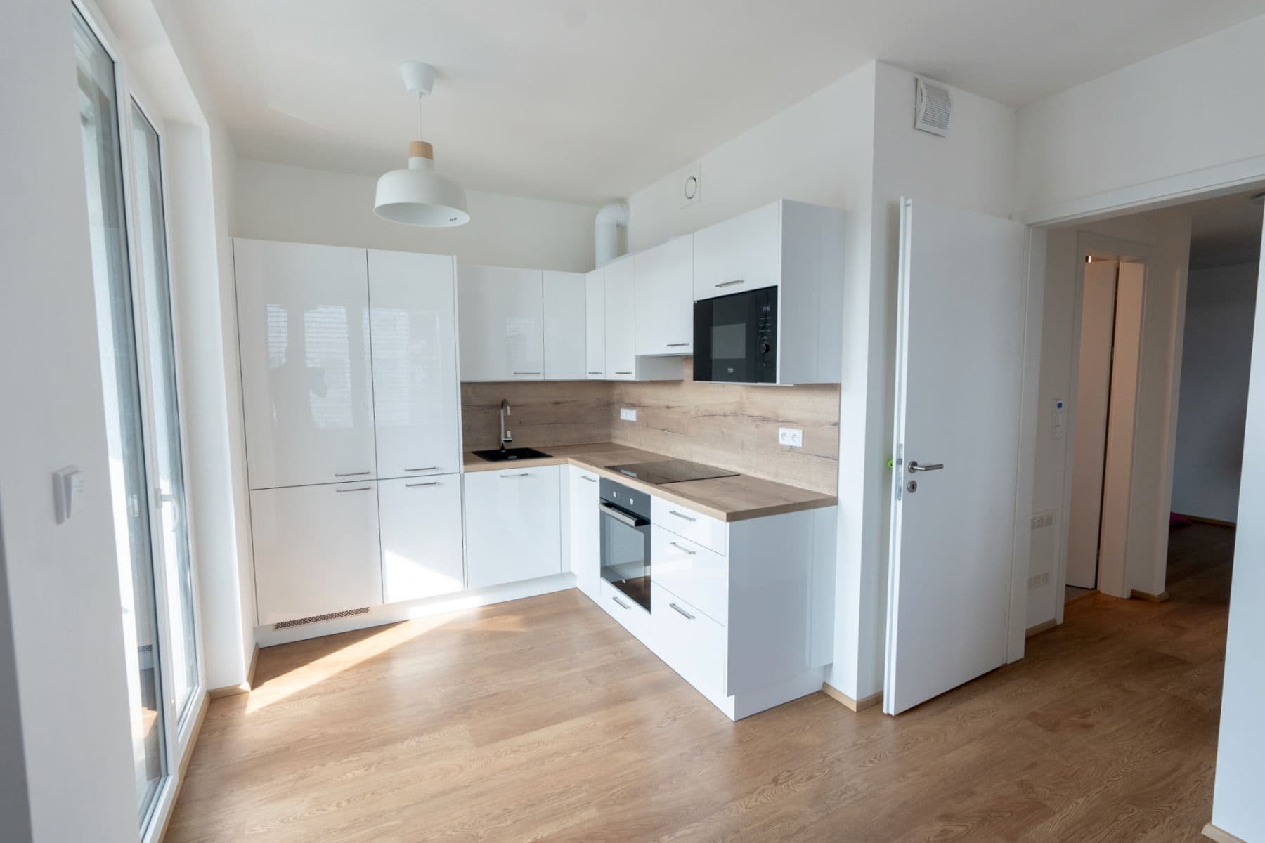 Pronájem bytu 2+kk 52 m², Jankovcova, Praha, Praha Pronájem bytu 2+kk 52 m², Jankovcova, Praha, Praha
