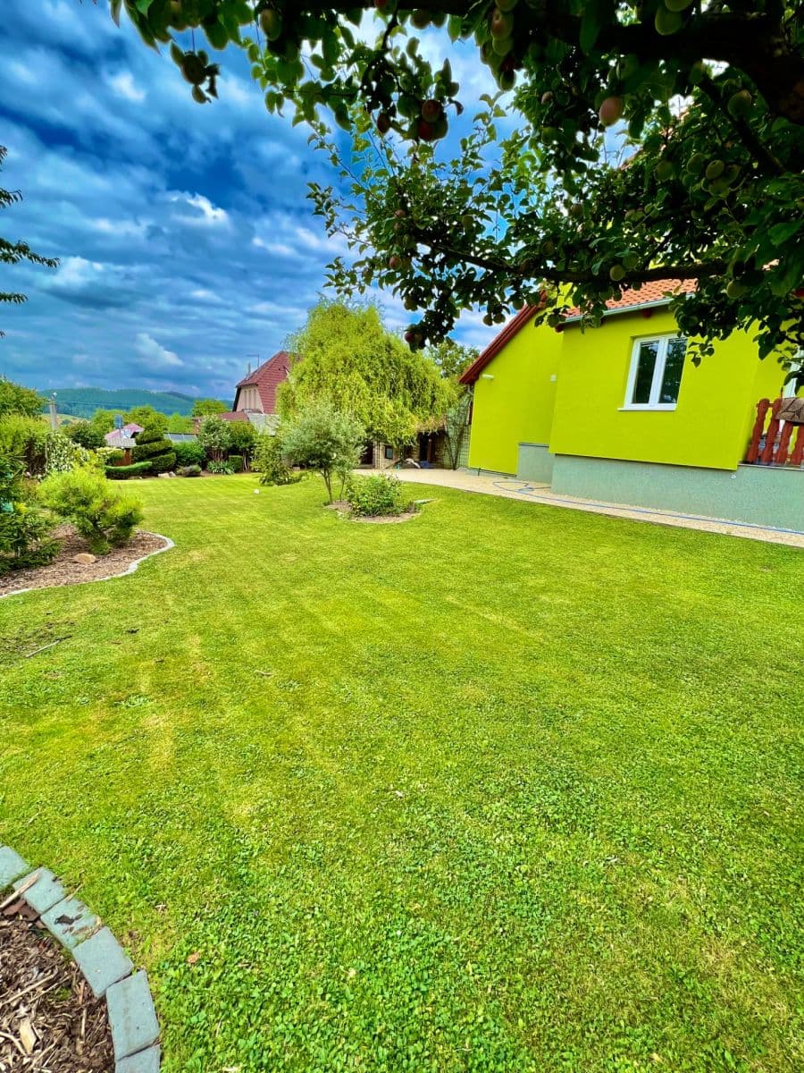 Pronájem domu 137 m², pozemek 730 m², Družby, Hrádek, Plzeňský kraj Pronájem domu 137 m², pozemek 730 m², Družby, Hrádek, Plzeňský kraj