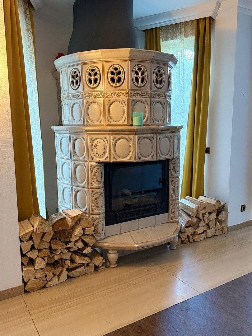 Prodej bytu 6+1 204 m², Unitasstr., 36, Euskirchen, Severní Porýní-Vestfálsko Prodej bytu 6+1 204 m², Unitasstr., 36, Euskirchen, Severní Porýní-Vestfálsko