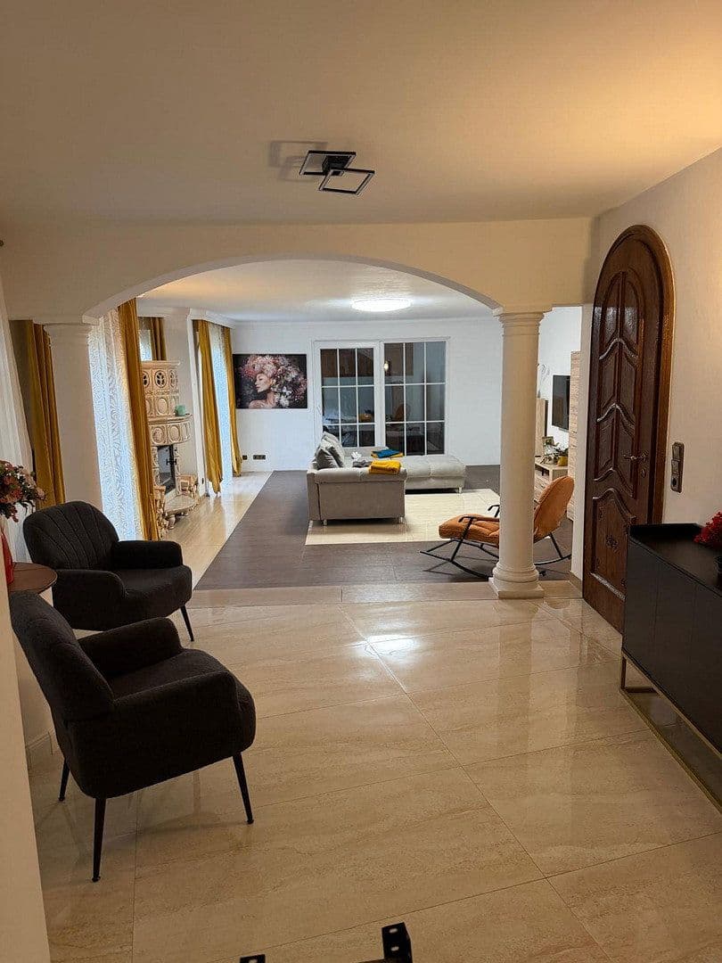 Prodej bytu 6+1 204 m², Unitasstr., 36, Euskirchen, Severní Porýní-Vestfálsko Prodej bytu 6+1 204 m², Unitasstr., 36, Euskirchen, Severní Porýní-Vestfálsko