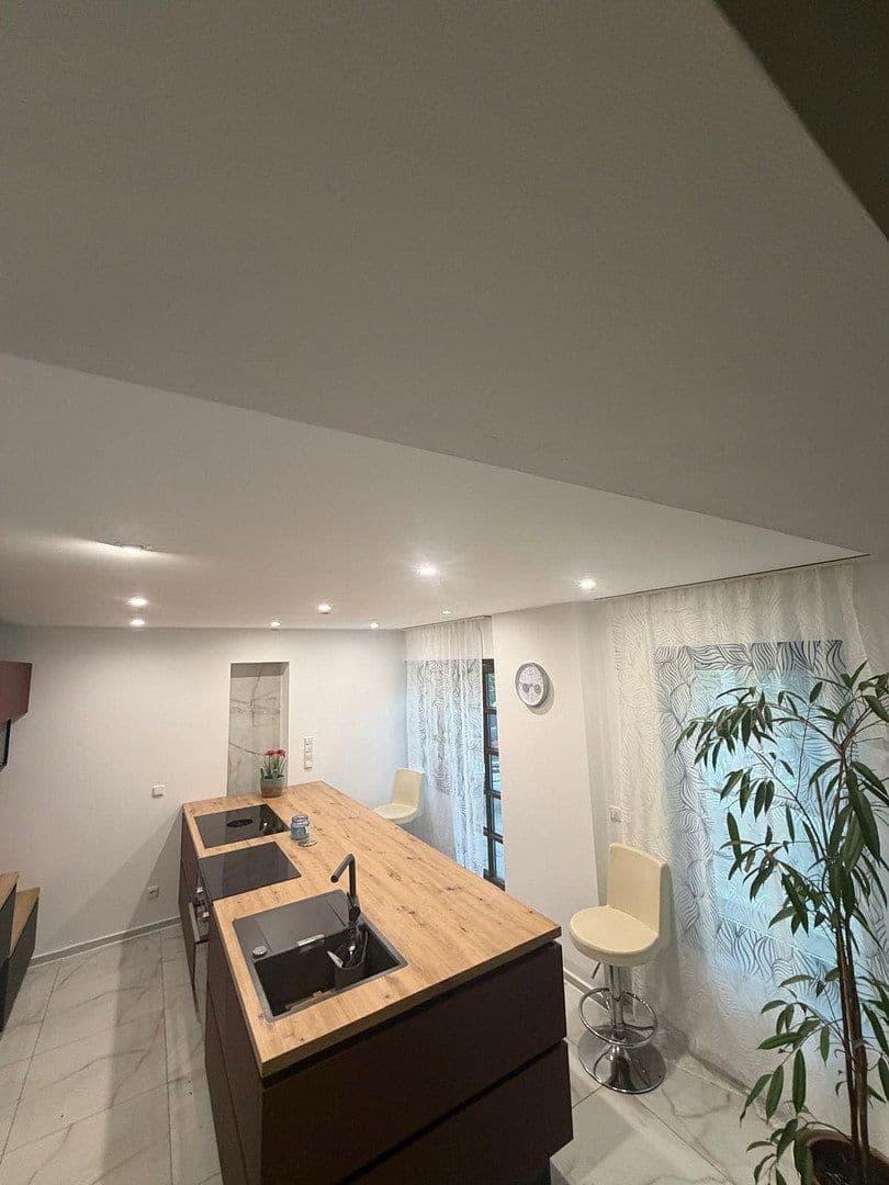 Prodej bytu 6+1 204 m², Unitasstr., 36, Euskirchen, Severní Porýní-Vestfálsko Prodej bytu 6+1 204 m², Unitasstr., 36, Euskirchen, Severní Porýní-Vestfálsko
