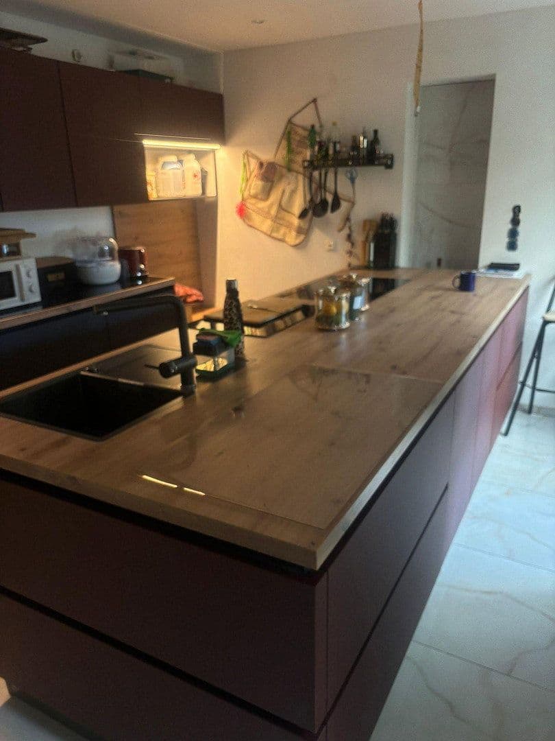 Prodej bytu 6+1 204 m², Unitasstr., 36, Euskirchen, Severní Porýní-Vestfálsko Prodej bytu 6+1 204 m², Unitasstr., 36, Euskirchen, Severní Porýní-Vestfálsko