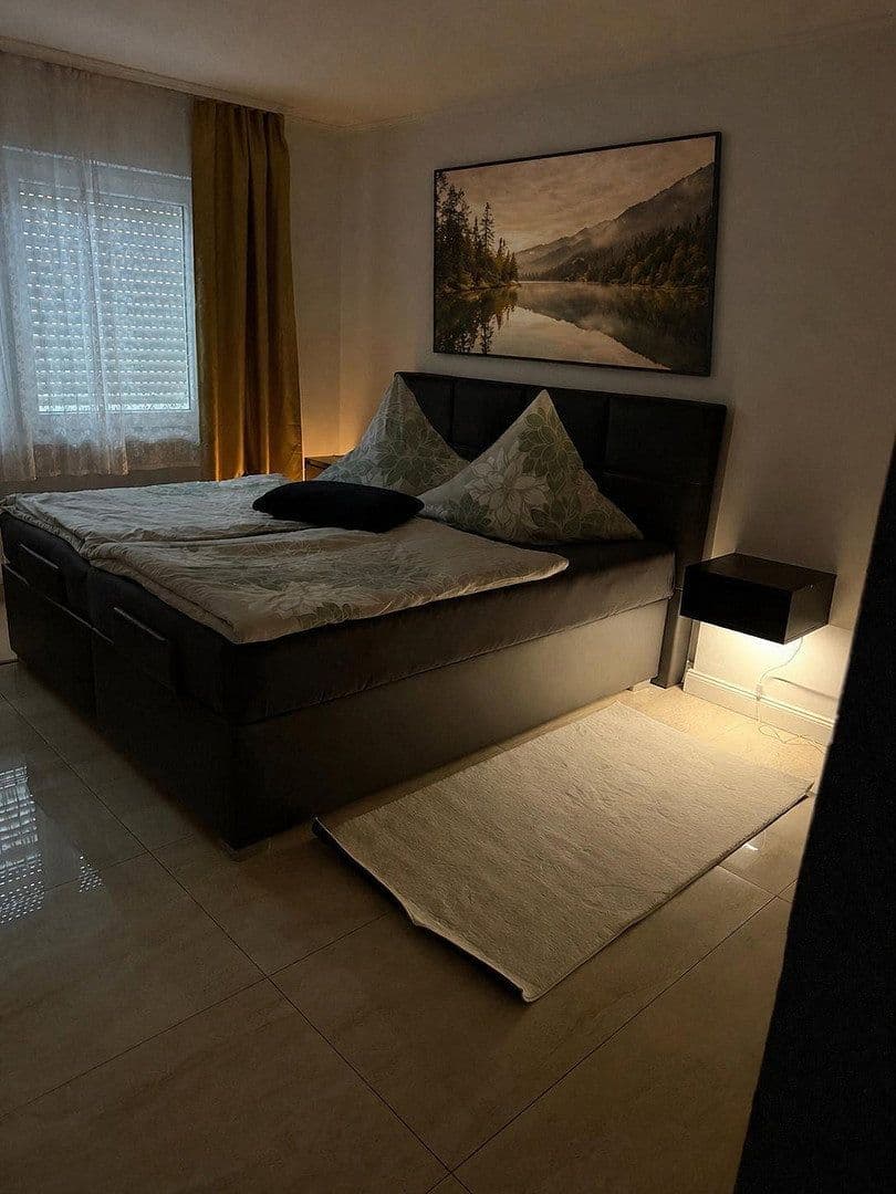 Prodej bytu 6+1 204 m², Unitasstr., 36, Euskirchen, Severní Porýní-Vestfálsko Prodej bytu 6+1 204 m², Unitasstr., 36, Euskirchen, Severní Porýní-Vestfálsko