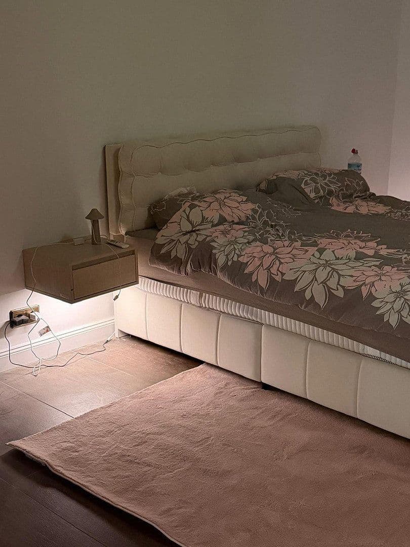 Prodej bytu 6+1 204 m², Unitasstr., 36, Euskirchen, Severní Porýní-Vestfálsko Prodej bytu 6+1 204 m², Unitasstr., 36, Euskirchen, Severní Porýní-Vestfálsko