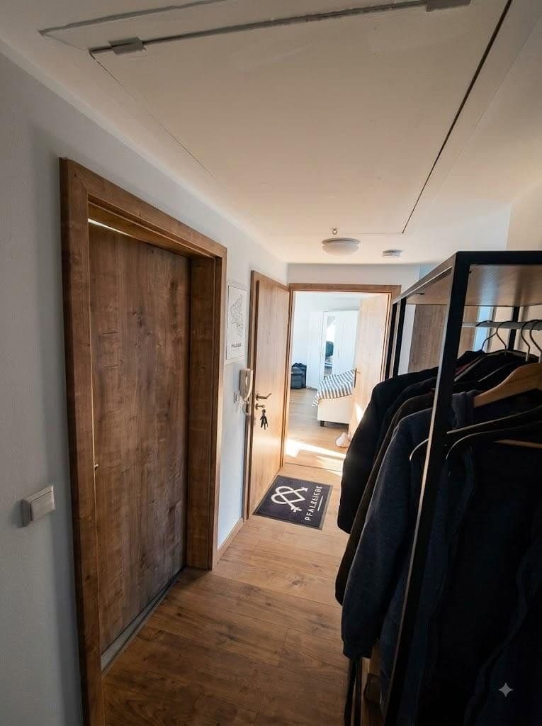 Pronájem bytu 4+1 70 m², Vinningen, Porýní-Falc Pronájem bytu 4+1 70 m², Vinningen, Porýní-Falc