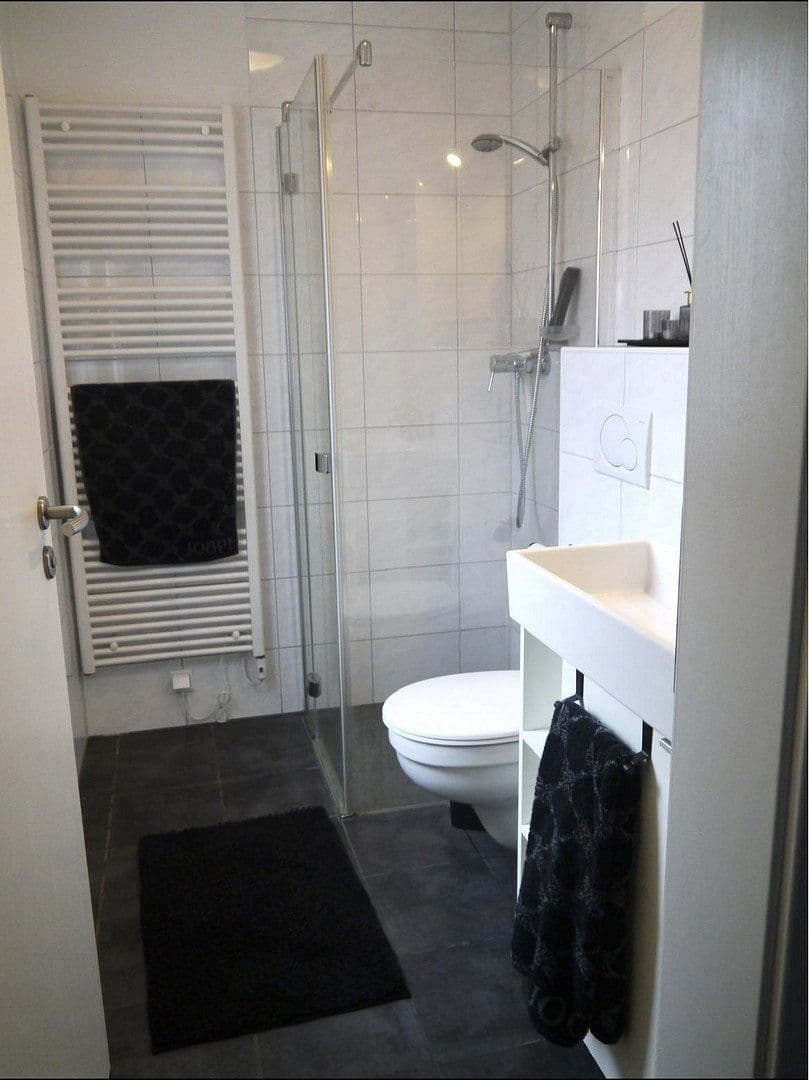 Prodej domu 170 m², pozemek 595 m², Schwarzenbek, Šlesvicko-Holštýnsko Prodej domu 170 m², pozemek 595 m², Schwarzenbek, Šlesvicko-Holštýnsko