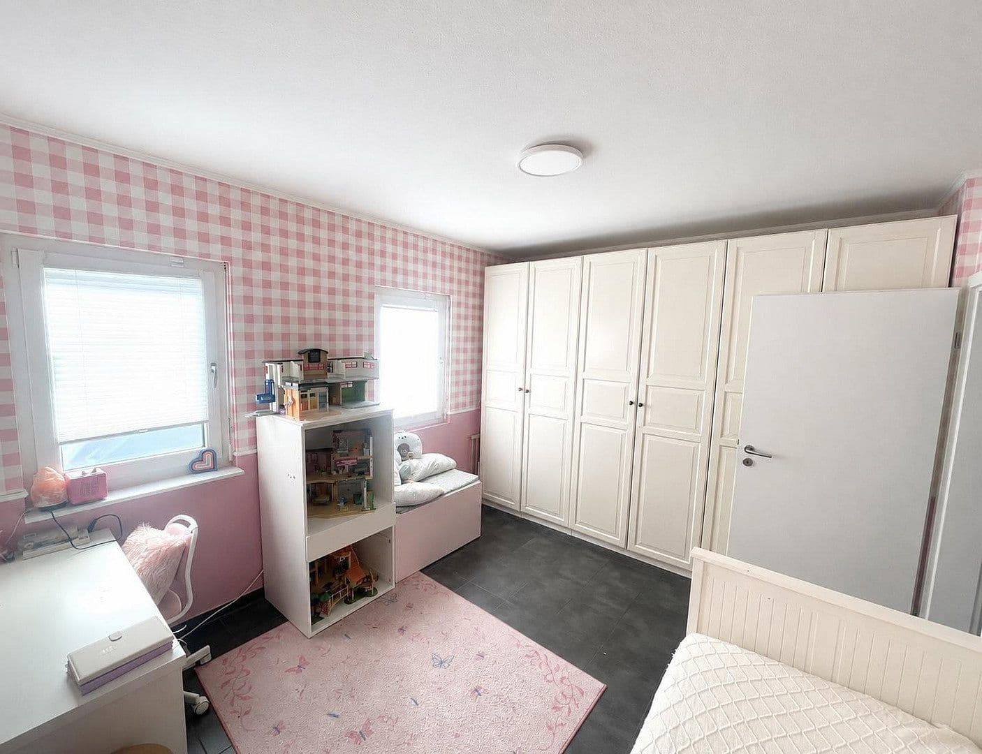 Prodej domu 170 m², pozemek 595 m², Schwarzenbek, Šlesvicko-Holštýnsko Prodej domu 170 m², pozemek 595 m², Schwarzenbek, Šlesvicko-Holštýnsko
