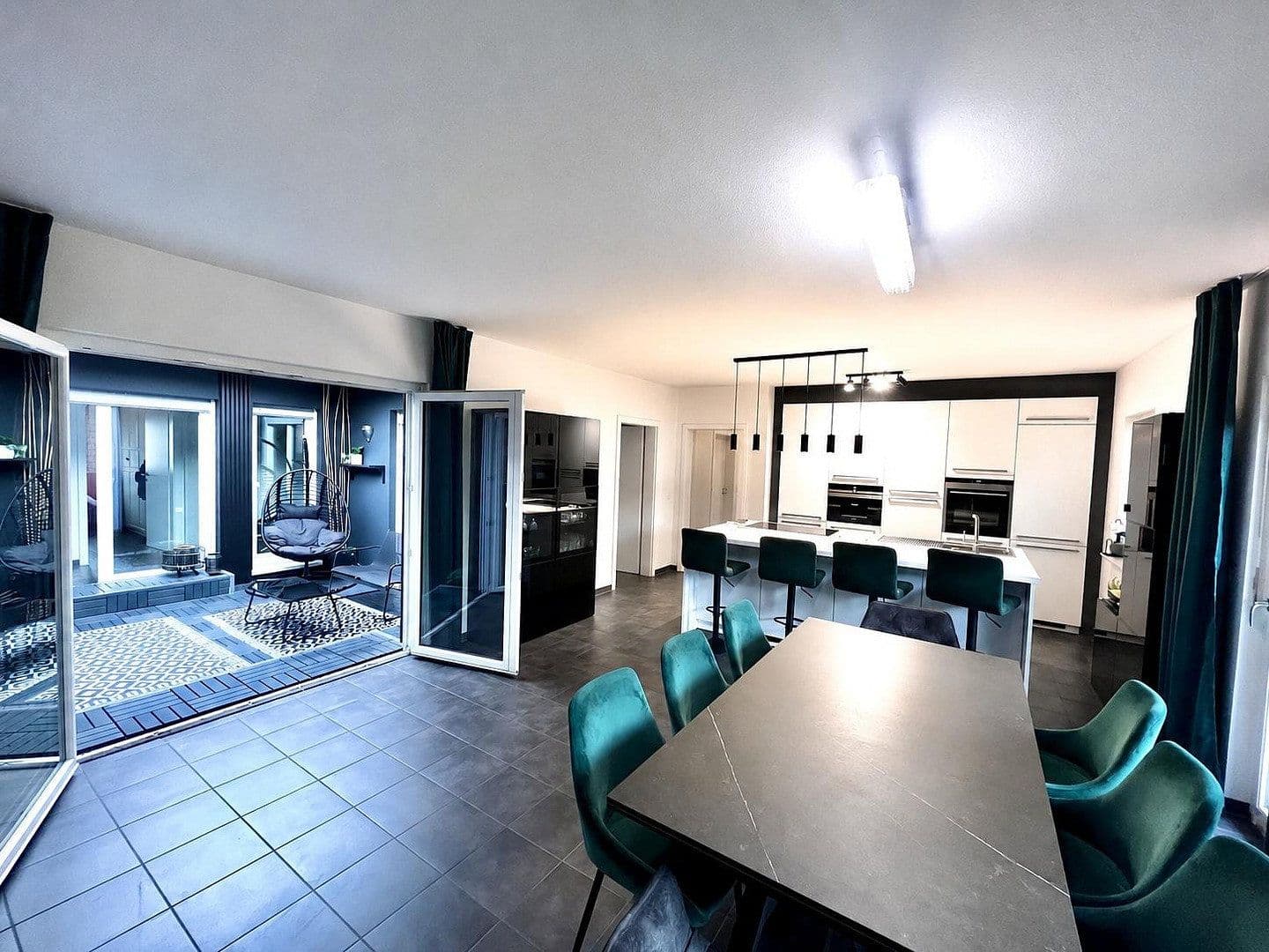 Prodej domu 170 m², pozemek 595 m², Schwarzenbek, Šlesvicko-Holštýnsko Prodej domu 170 m², pozemek 595 m², Schwarzenbek, Šlesvicko-Holštýnsko