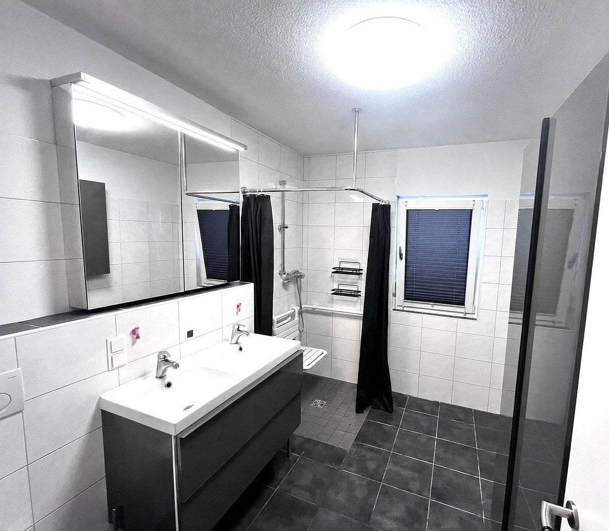 Prodej domu 170 m², pozemek 595 m², Schwarzenbek, Šlesvicko-Holštýnsko Prodej domu 170 m², pozemek 595 m², Schwarzenbek, Šlesvicko-Holštýnsko