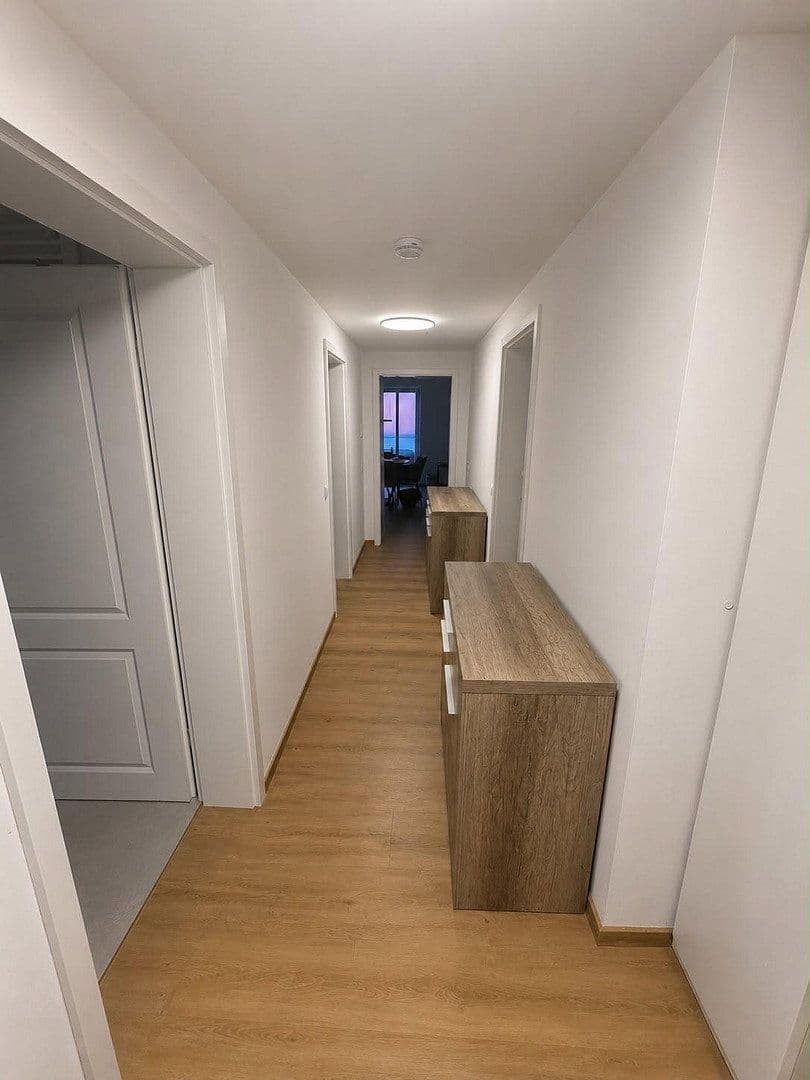 Pronájem bytu 4+1 153 m², Weinstraße 2, Volkach, Bavorsko Pronájem bytu 4+1 153 m², Weinstraße 2, Volkach, Bavorsko