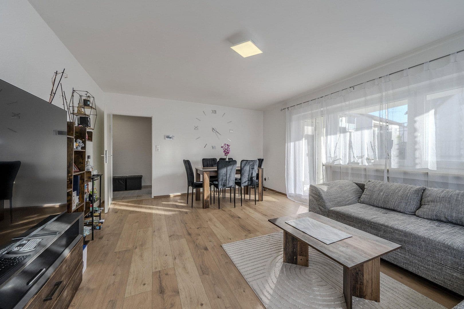 Pronájem bytu 3+1 85 m², Oberstenfeld, Bádensko-Württembersko Pronájem bytu 3+1 85 m², Oberstenfeld, Bádensko-Württembersko
