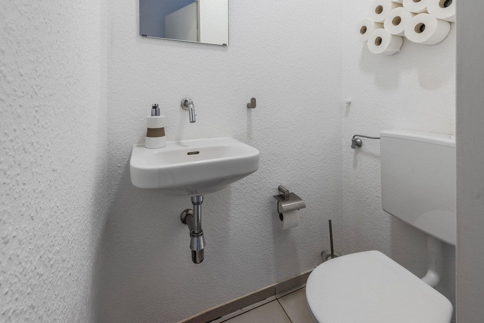 Pronájem bytu 3+1 85 m², Oberstenfeld, Bádensko-Württembersko Pronájem bytu 3+1 85 m², Oberstenfeld, Bádensko-Württembersko