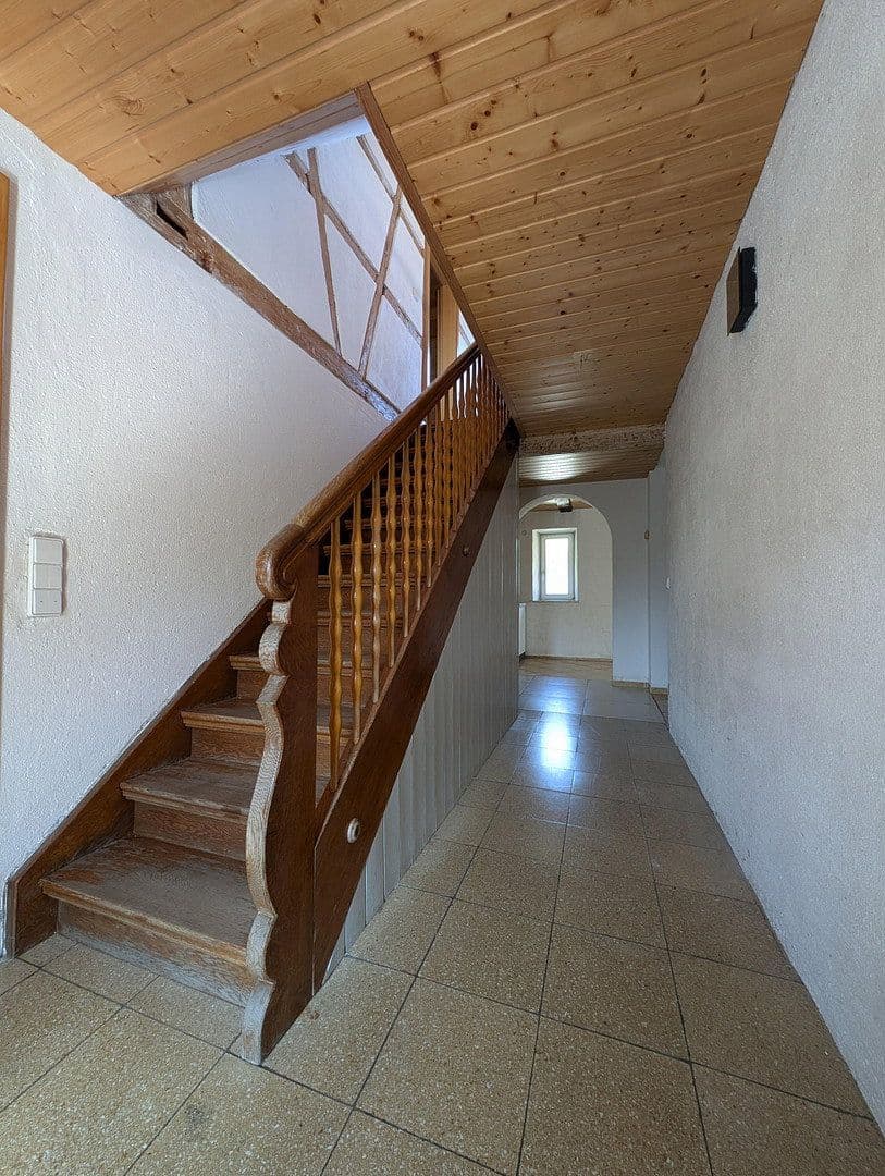 Prodej domu 122 m², pozemek 543 m², Stotzinger Str. 23, Asselfingen, Bádensko-Württembersko Prodej domu 122 m², pozemek 543 m², Stotzinger Str. 23, Asselfingen, Bádensko-Württembersko