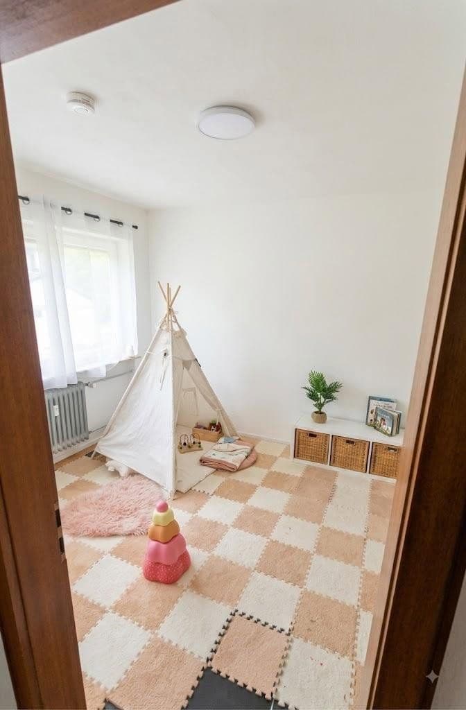 Pronájem domu 150 m², pozemek 550 m², Dahn, Porýní-Falc Pronájem domu 150 m², pozemek 550 m², Dahn, Porýní-Falc