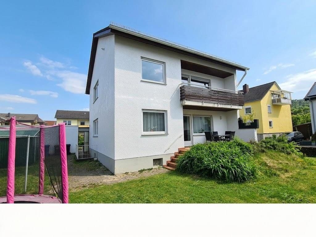 Pronájem domu 150 m², pozemek 550 m², Dahn, Porýní-Falc Pronájem domu 150 m², pozemek 550 m², Dahn, Porýní-Falc