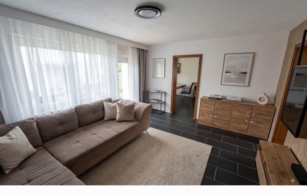 Pronájem domu 150 m², pozemek 550 m², Dahn, Porýní-Falc Pronájem domu 150 m², pozemek 550 m², Dahn, Porýní-Falc