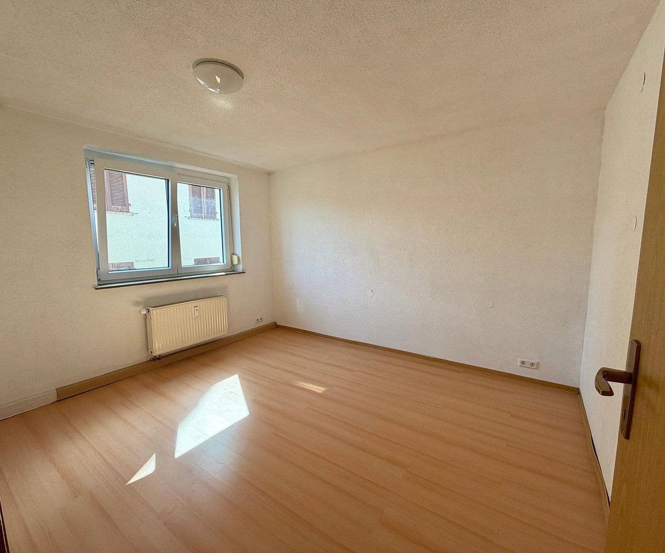 Prodej bytu 2+1 33 m², Hermannstraße 14, Pfullingen, Bádensko-Württembersko Prodej bytu 2+1 33 m², Hermannstraße 14, Pfullingen, Bádensko-Württembersko