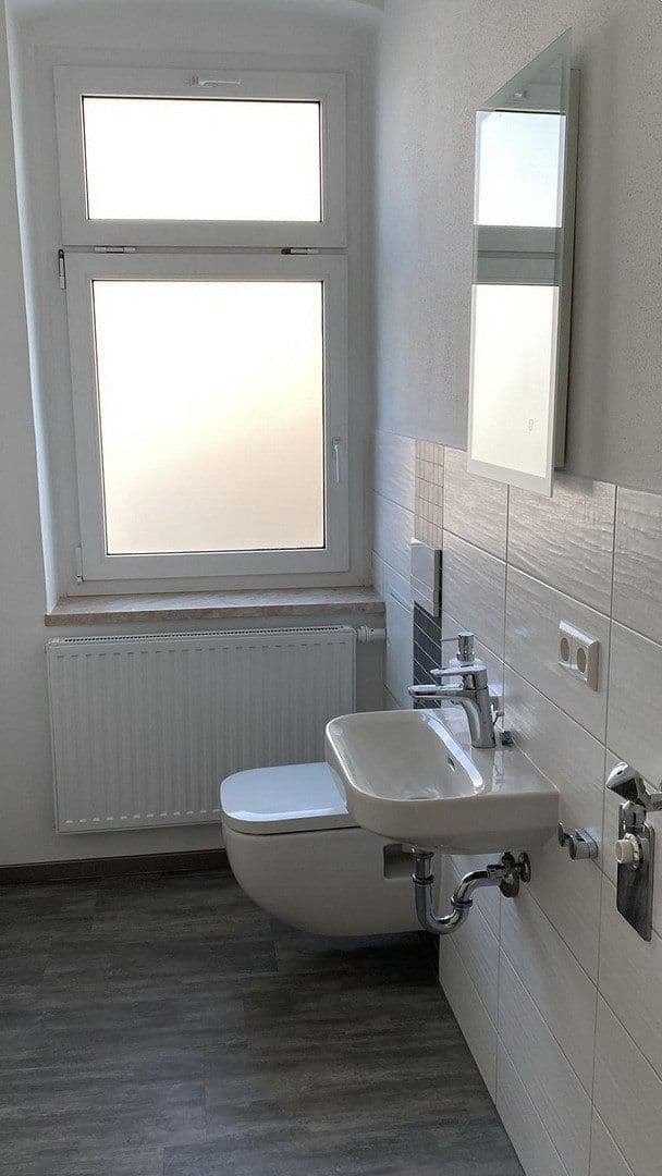 Pronájem bytu 3+1 98 m², Bahnhofstr.2, Cvikov, Sasko Pronájem bytu 3+1 98 m², Bahnhofstr.2, Cvikov, Sasko