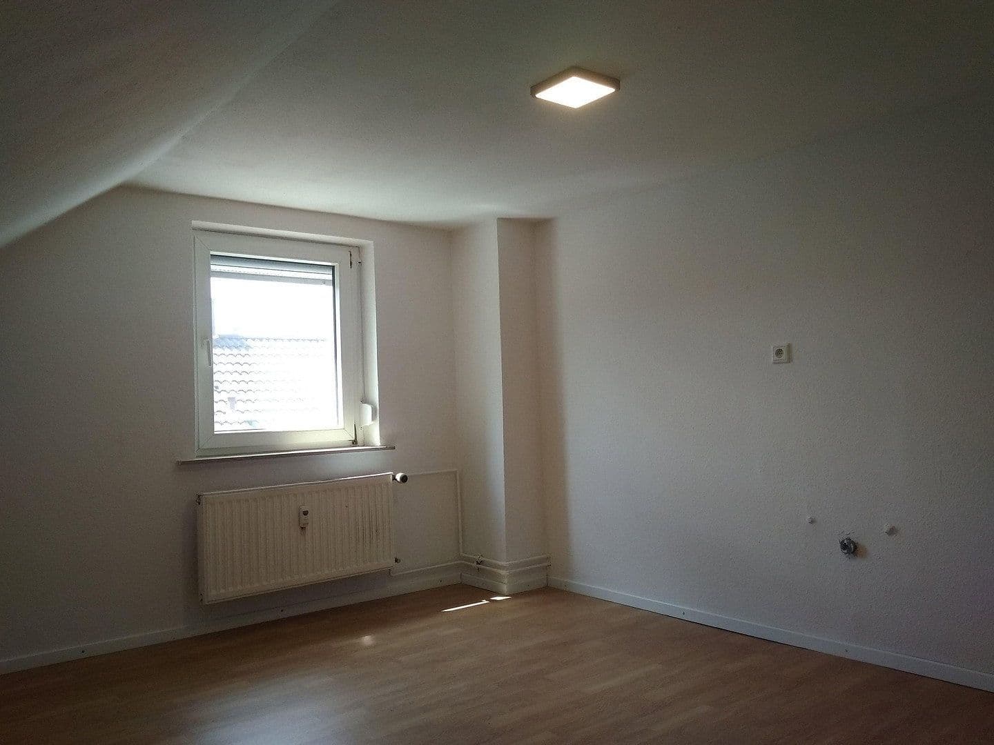 Pronájem bytu 2+1 45 m², Bezirksstraße, Alzenau, Bavorsko Pronájem bytu 2+1 45 m², Bezirksstraße, Alzenau, Bavorsko