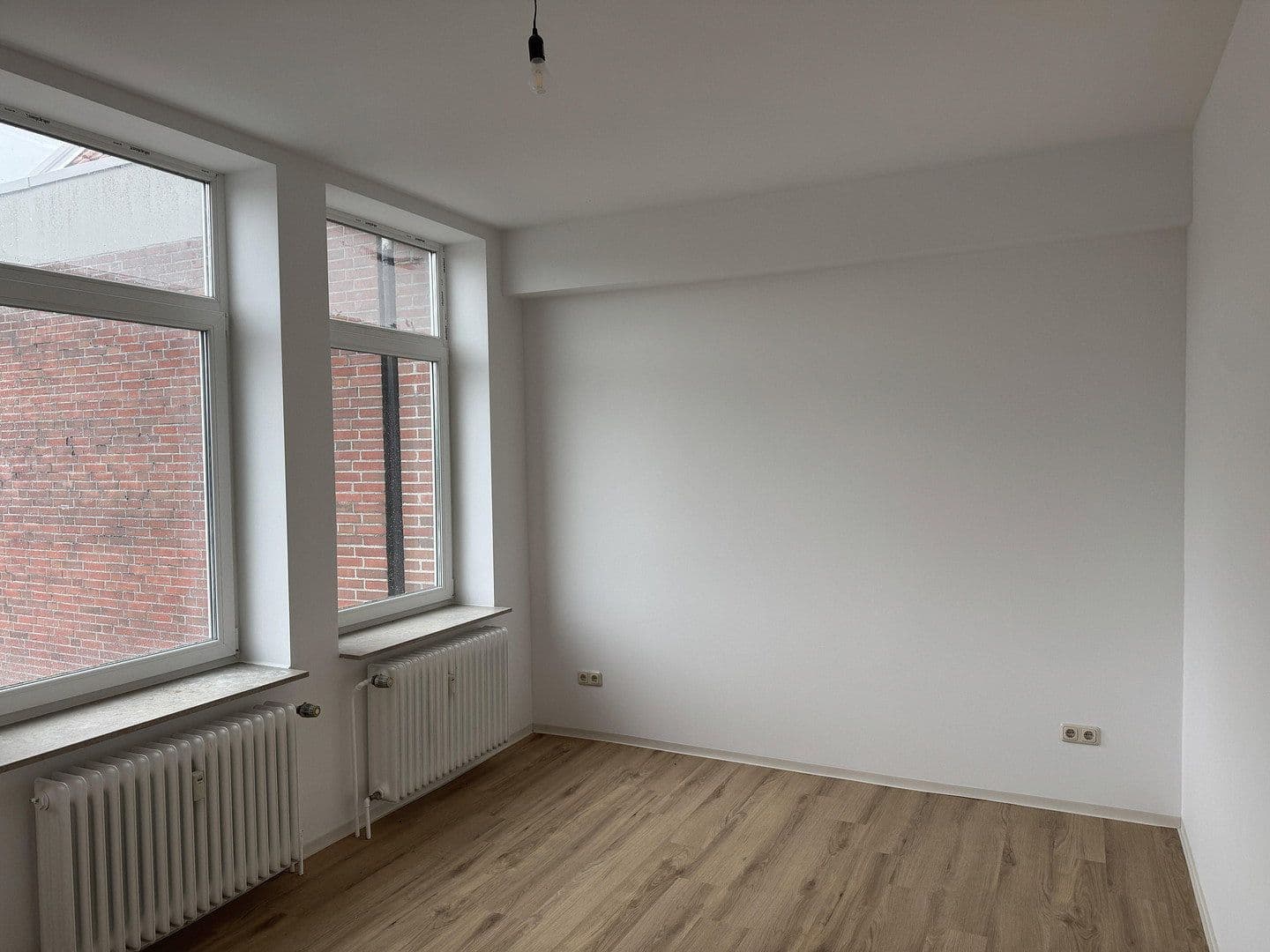 Pronájem bytu 2+1 60 m², Bergen, Dolní Sasko Pronájem bytu 2+1 60 m², Bergen, Dolní Sasko