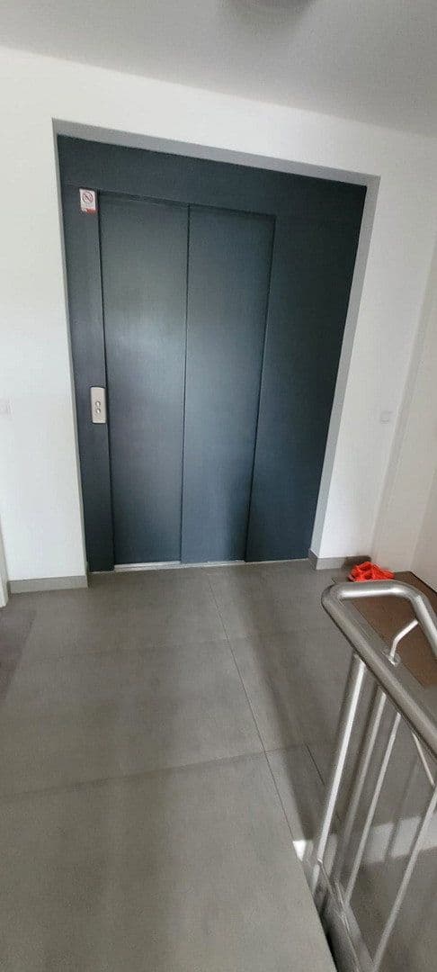 Pronájem bytu 2+1 89 m², Broicherstraße 27, Mönchengladbach, Severní Porýní-Vestfálsko Pronájem bytu 2+1 89 m², Broicherstraße 27, Mönchengladbach, Severní Porýní-Vestfálsko