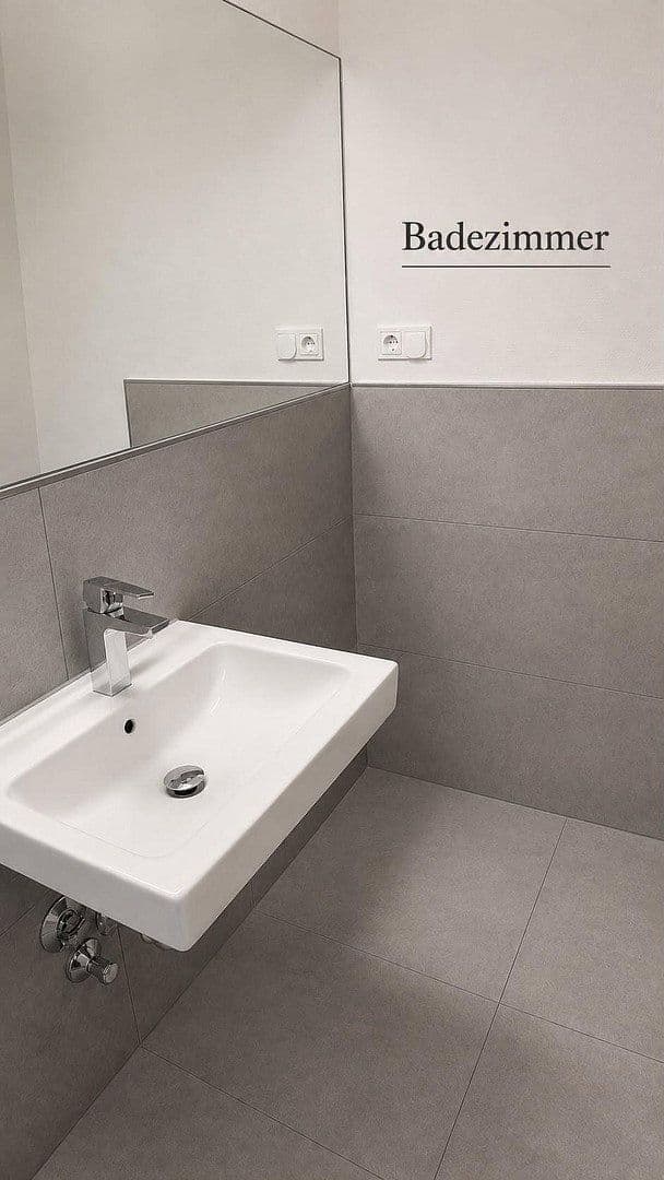 Pronájem bytu 2+1 89 m², Broicherstraße 27, Mönchengladbach, Severní Porýní-Vestfálsko Pronájem bytu 2+1 89 m², Broicherstraße 27, Mönchengladbach, Severní Porýní-Vestfálsko