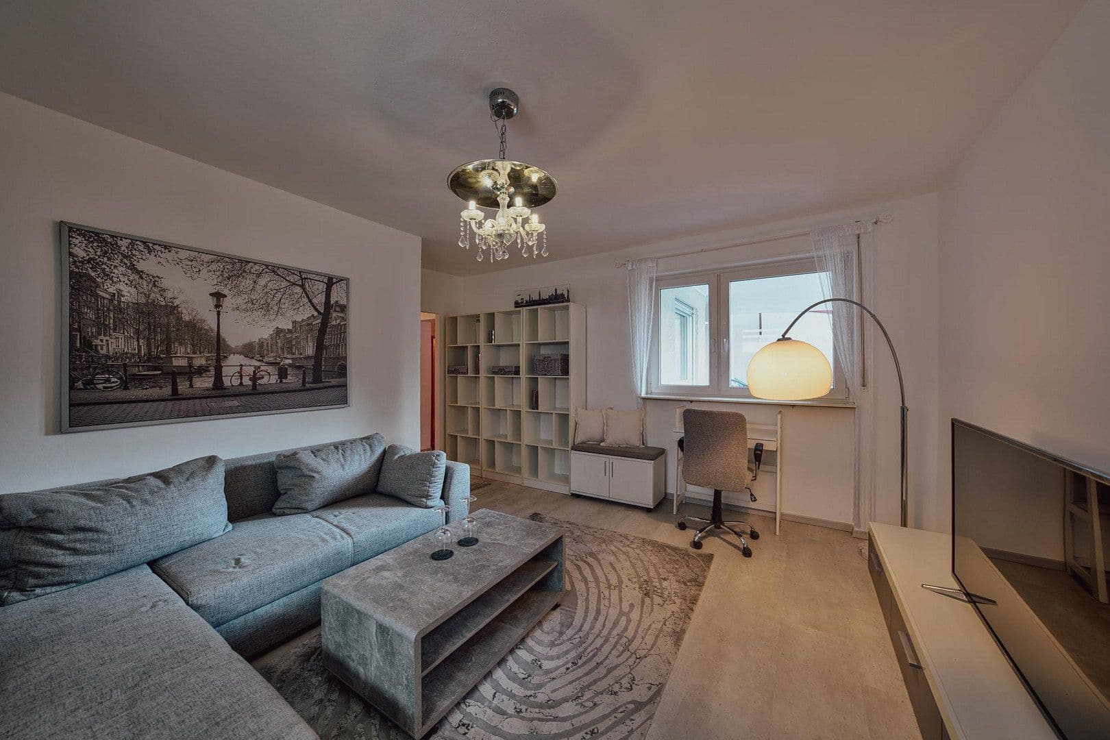 Pronájem bytu 1+kk 26 m², Saarlandstraße 27, Viernheim, Hessen Pronájem bytu 1+kk 26 m², Saarlandstraße 27, Viernheim, Hessen
