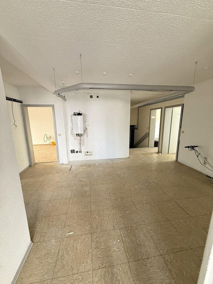 Pronájem kanceláře 208 m², Mutterstadt, Porýní-Falc Pronájem kanceláře 208 m², Mutterstadt, Porýní-Falc