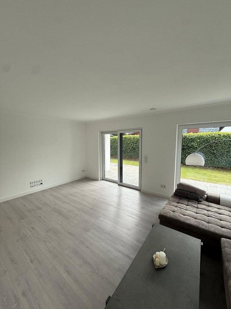 Prodej domu 175 m², pozemek 423 m², Am Yachthafen 16, Haren (Ems), Dolní Sasko Prodej domu 175 m², pozemek 423 m², Am Yachthafen 16, Haren (Ems), Dolní Sasko