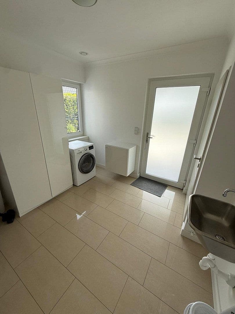 Prodej domu 175 m², pozemek 423 m², Am Yachthafen 16, Haren (Ems), Dolní Sasko Prodej domu 175 m², pozemek 423 m², Am Yachthafen 16, Haren (Ems), Dolní Sasko